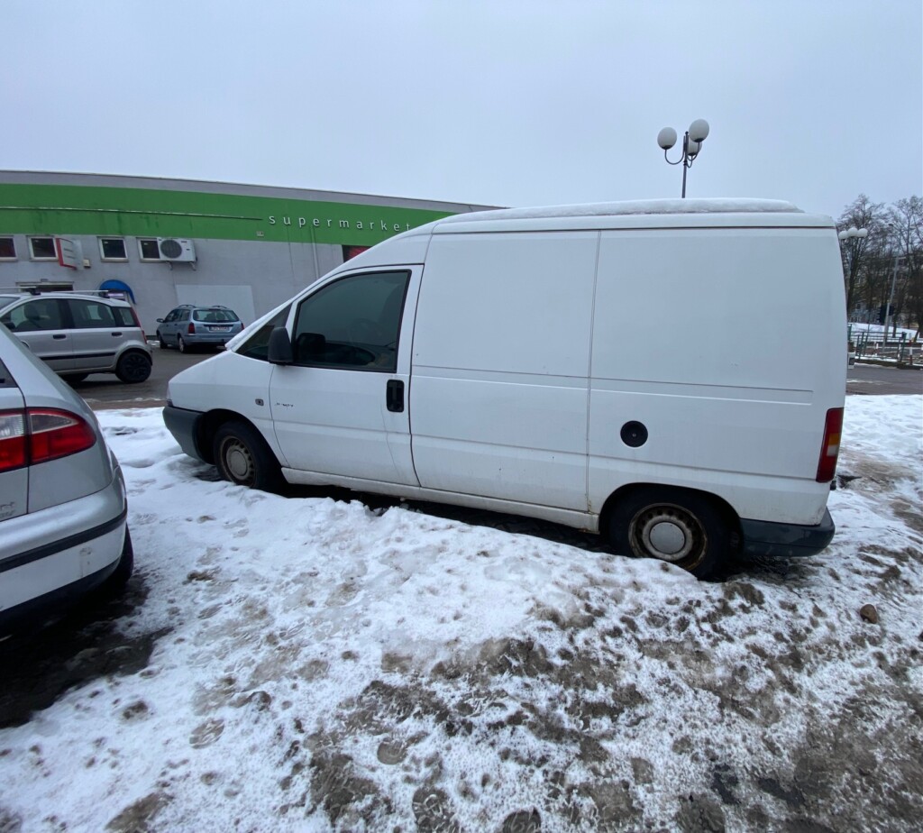 usuwanie auta przez pomoc drogową w Puławach